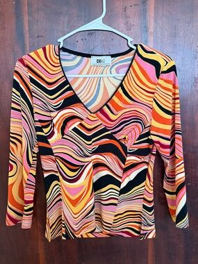 Graphic Long Sleeve V-Neck Top - Pink, Orange, Black